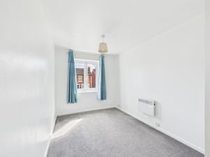 Bedroom- click for photo gallery